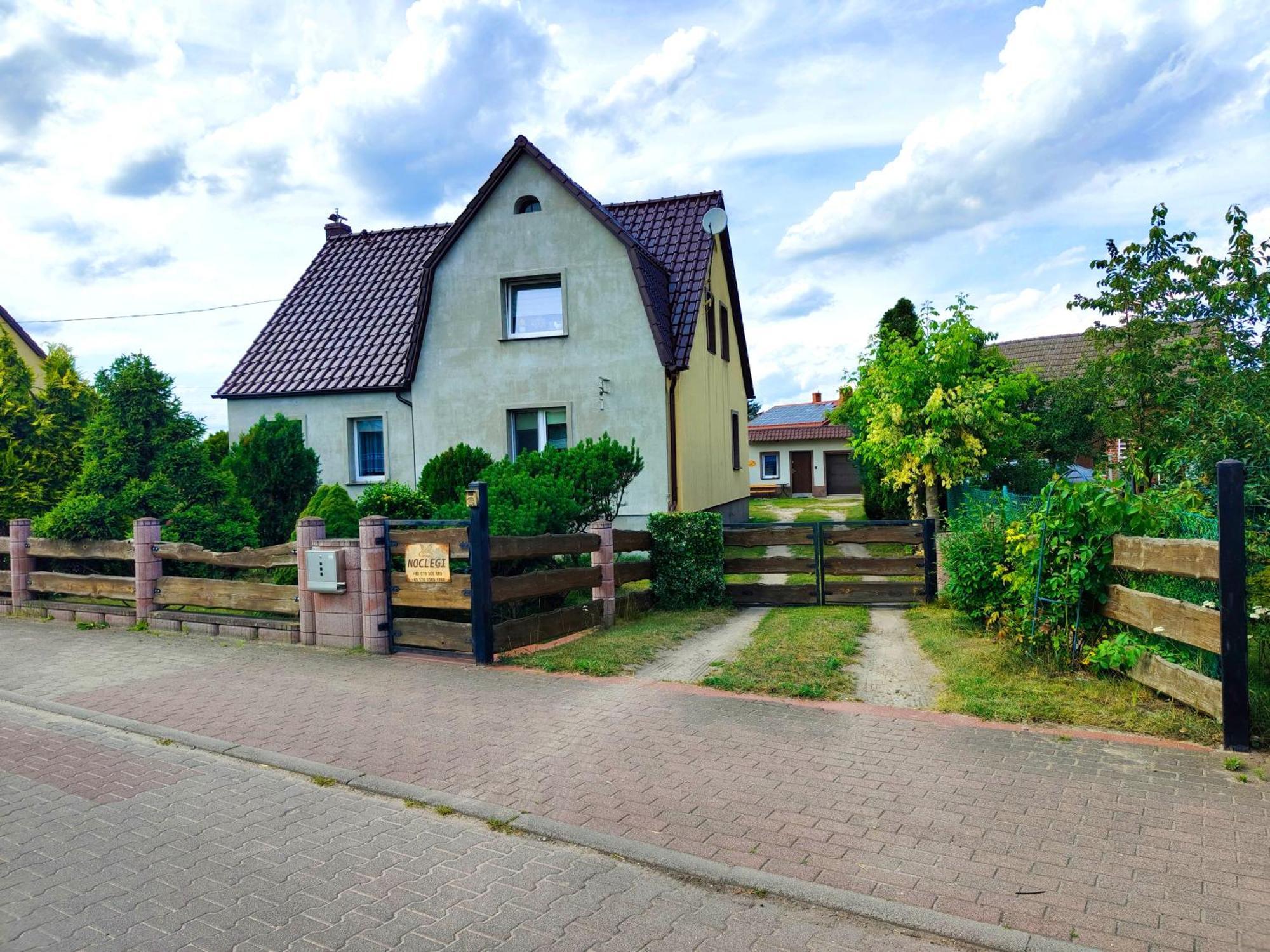 Noclegi - Pokoj Rowerowy W Dolinie Baryczy - Anielska Sielanka Milicz Exterior photo